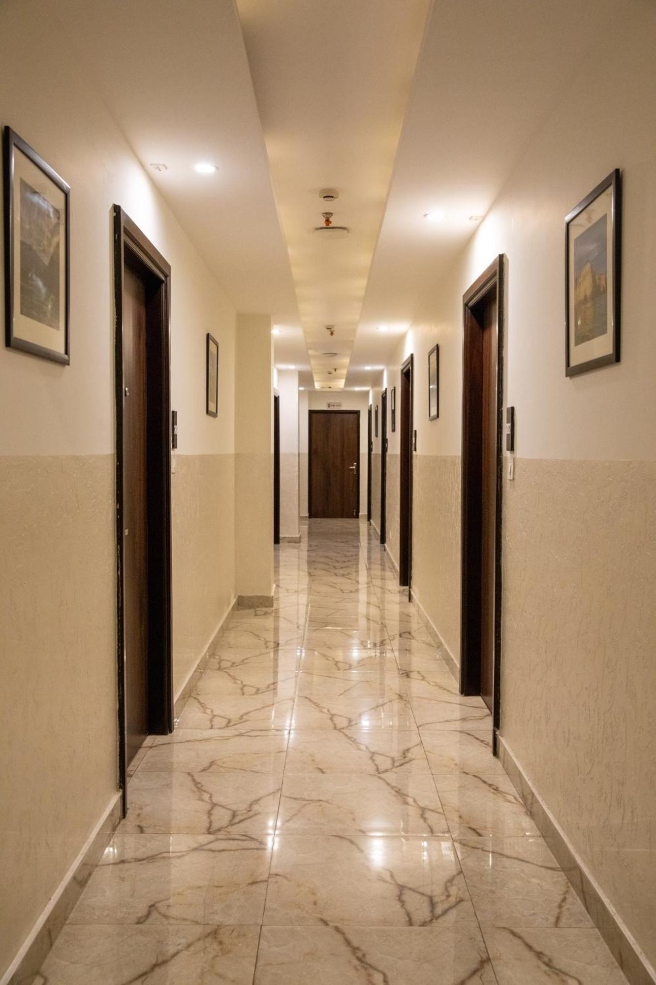 Hotel Alaya Dehradun Exterior foto