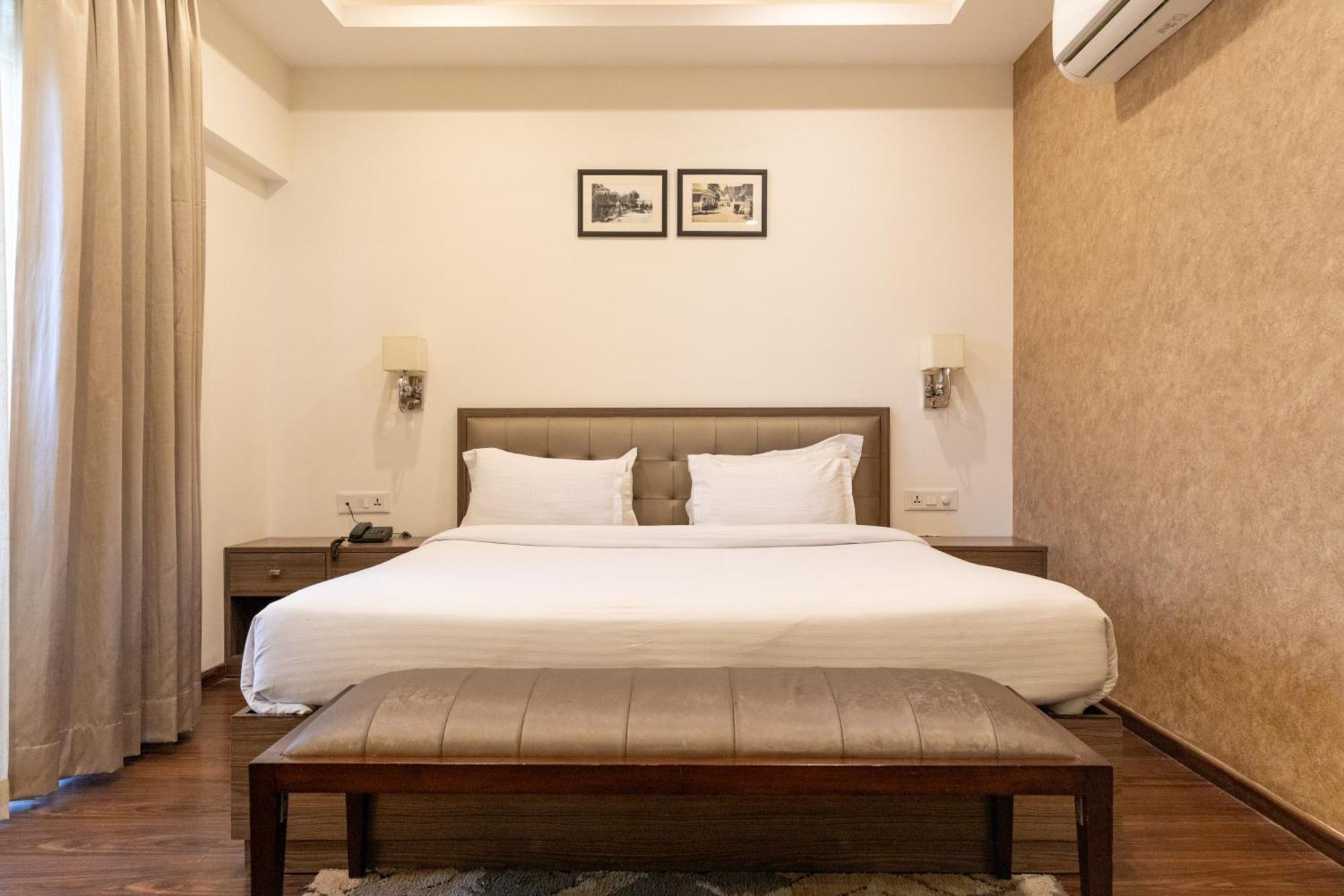 Hotel Alaya Dehradun Exterior foto
